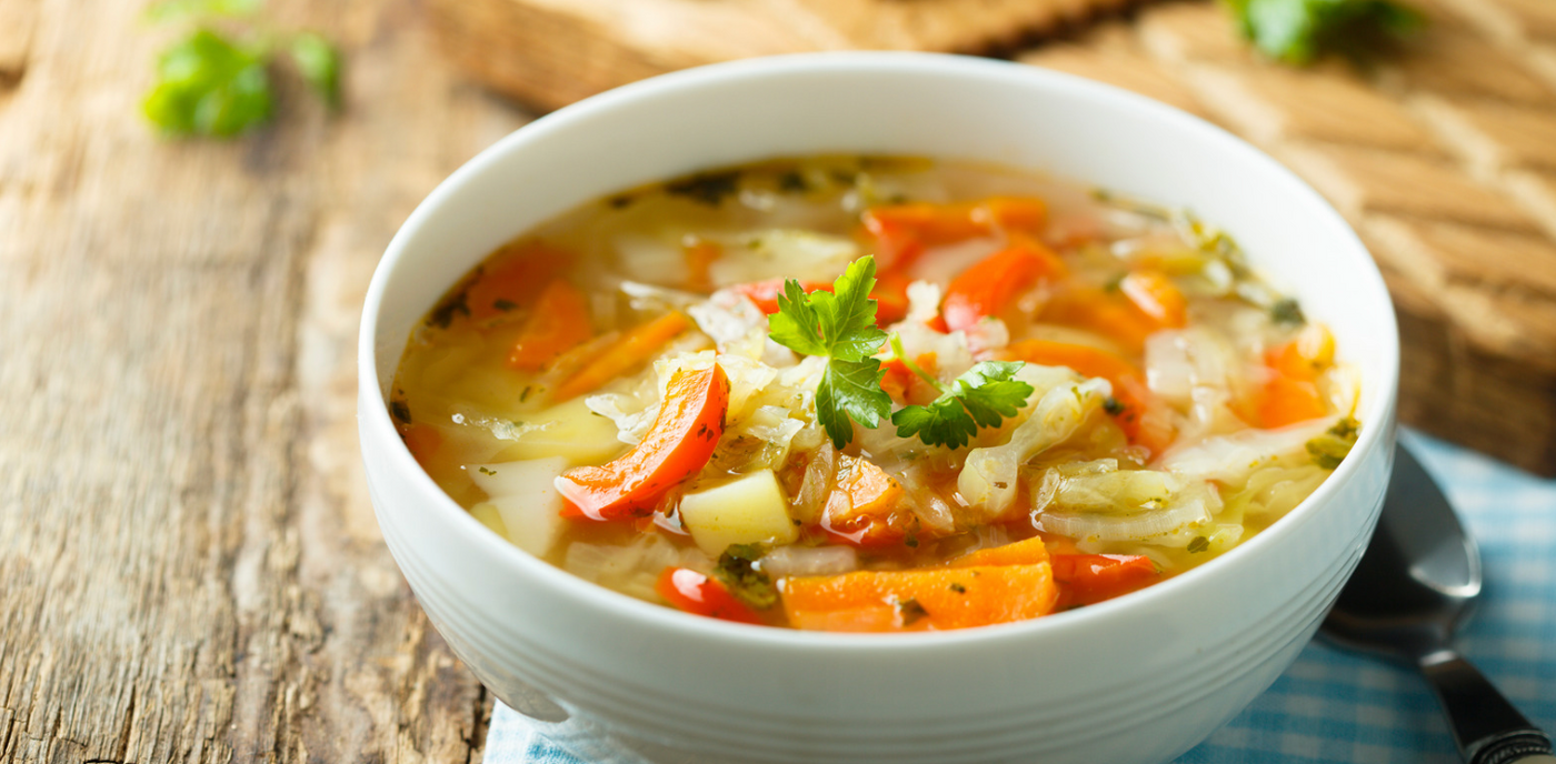 Sopa de verduras:  desinflamante, detox y nutritiva: la receta perfecta para cuidar tu salud