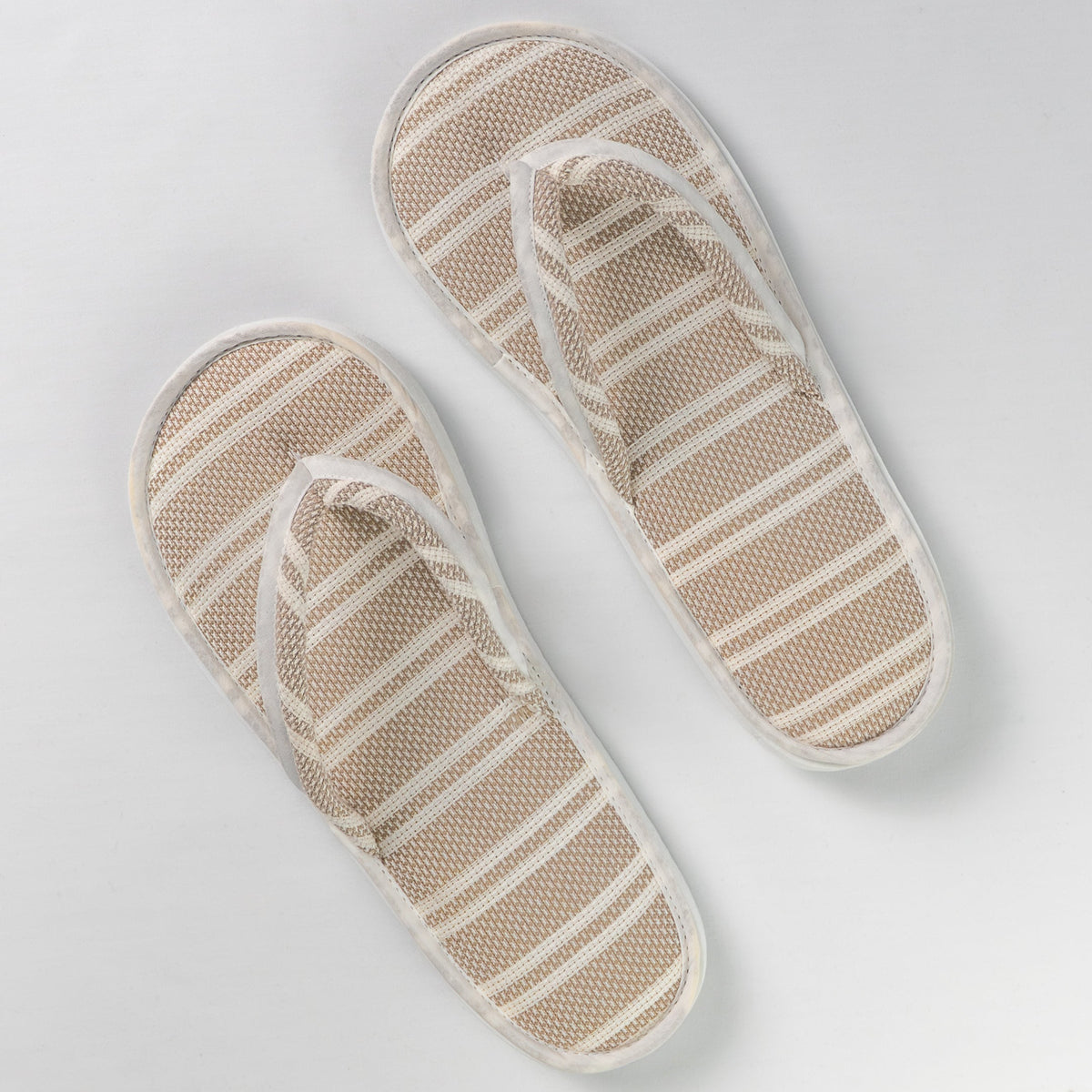Pantuflas y Sandalias
