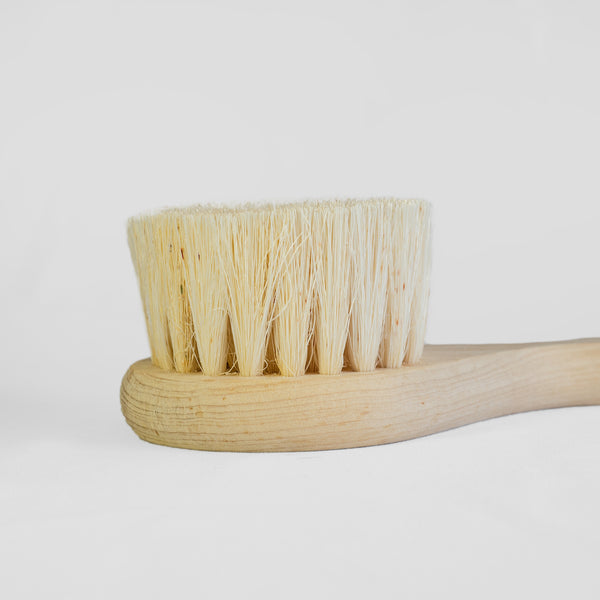 Henequen Brush